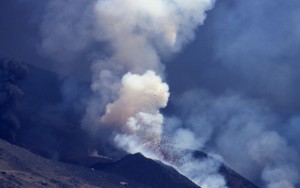 ETNA eruption cone +panaches