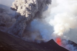 ETNA eruption +fontaine de lave