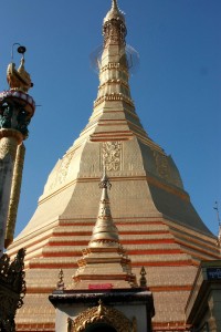 RANGOON pagode SHWEDAGON