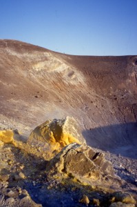 VULCANO cratere et soufre 3