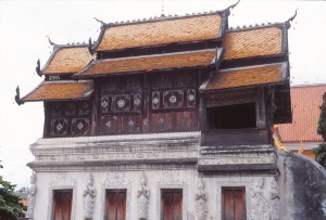 temple Chedi Louang pavillon CHIANG MAI